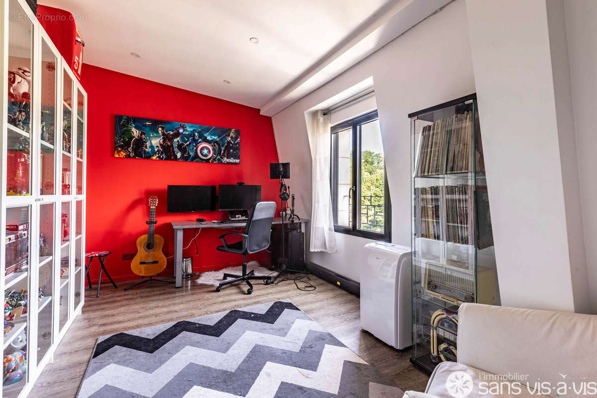 Maison à VERRIERES-LE-BUISSON