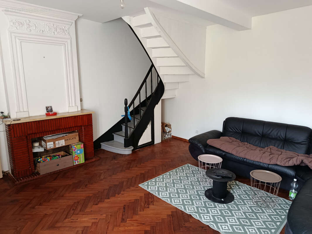 Maison à SAINT-CIERS-SUR-GIRONDE