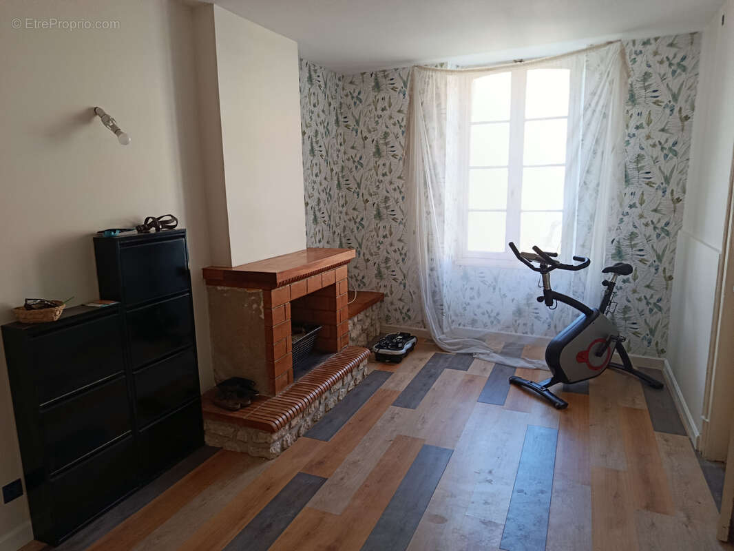 Maison à SAINT-CIERS-SUR-GIRONDE