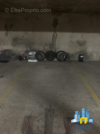 Parking à SAINT-DENIS