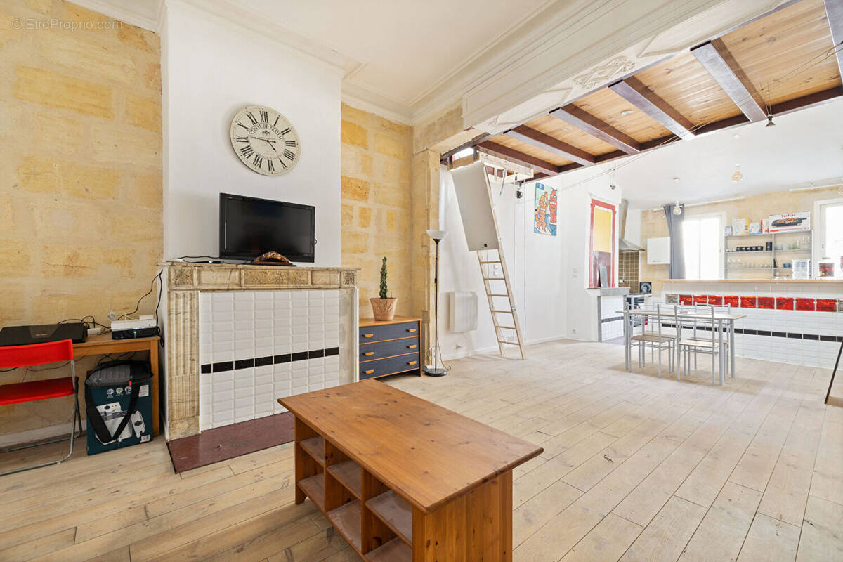 Appartement à BORDEAUX