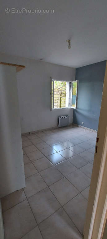 Appartement à MONTS