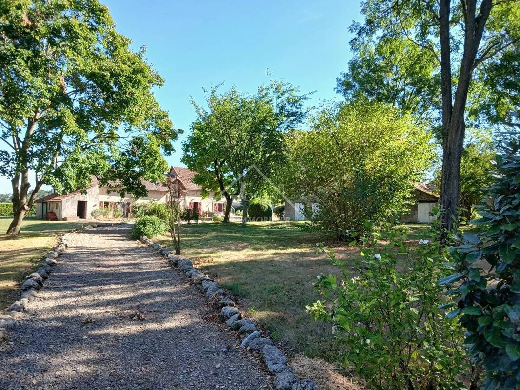 Maison à VARENNES-SUR-ALLIER