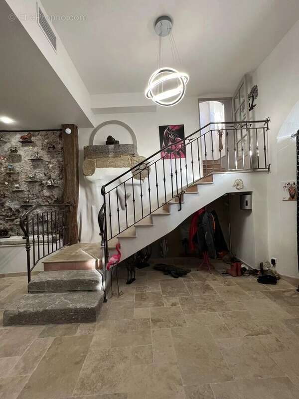 Maison à TRANS-EN-PROVENCE