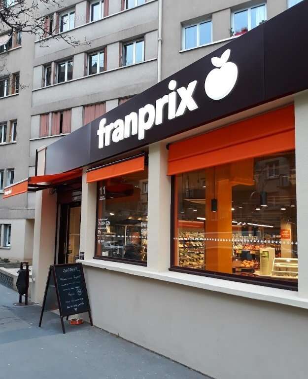 Commerce à PARIS-10E