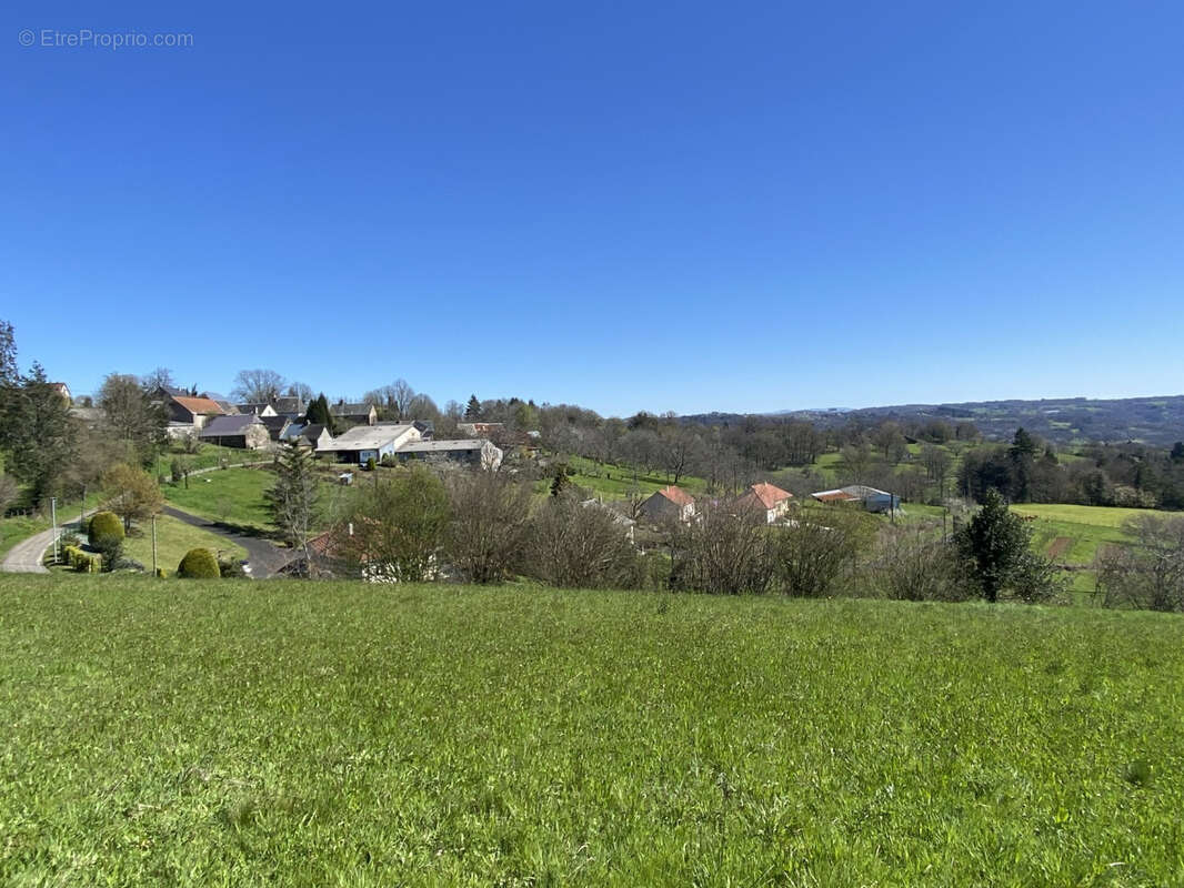 Terrain à CHABRIGNAC