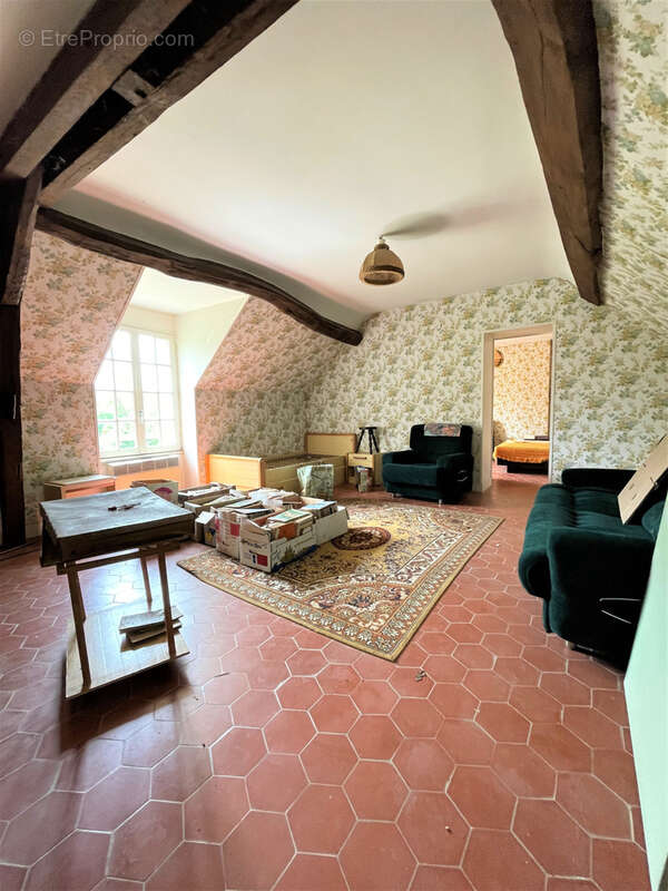 Maison à VILLENEUVE-SAINT-SALVES