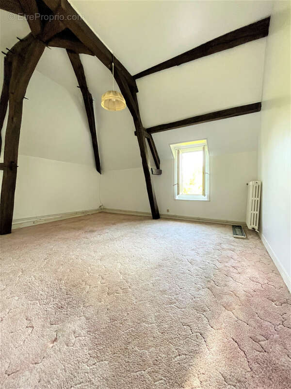 Maison à VILLENEUVE-SAINT-SALVES