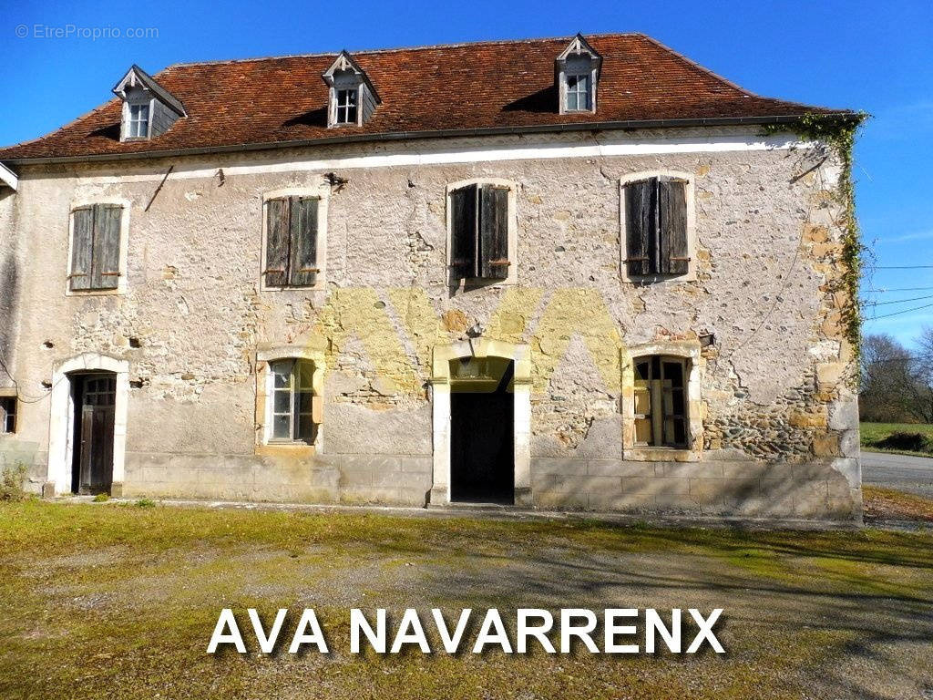 Maison à NAVARRENX