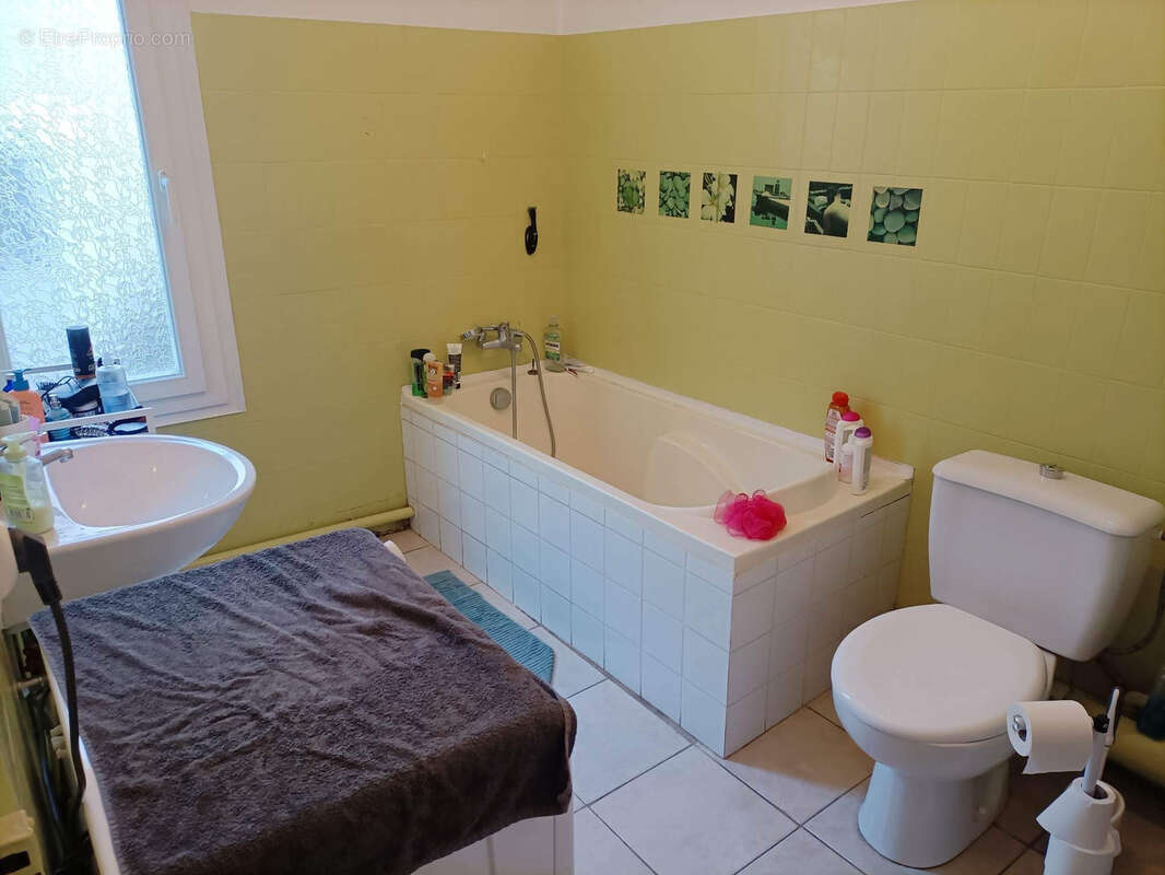 Appartement à MONTRICHARD