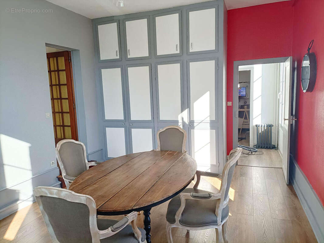 Appartement à MONTRICHARD