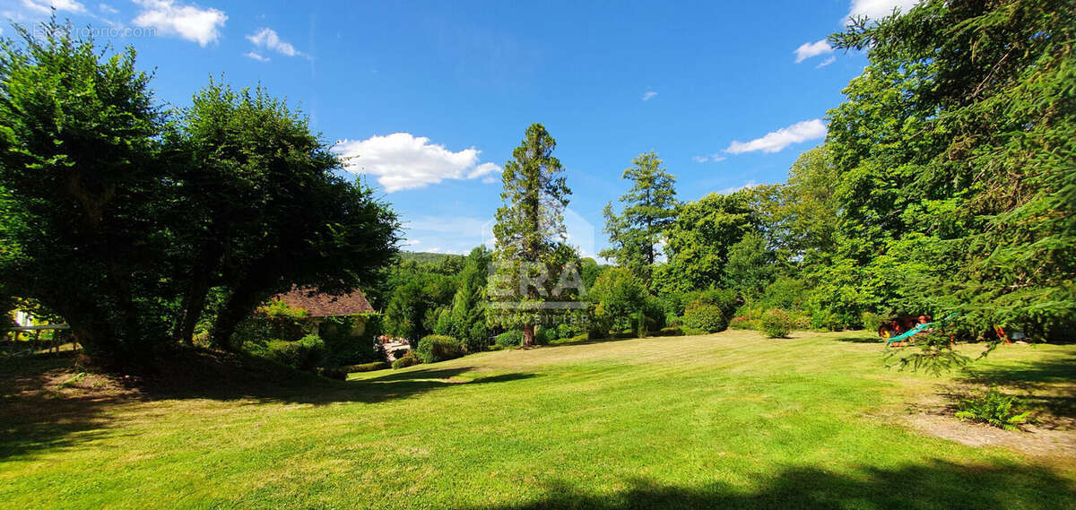 Maison à SAINT-CHERON