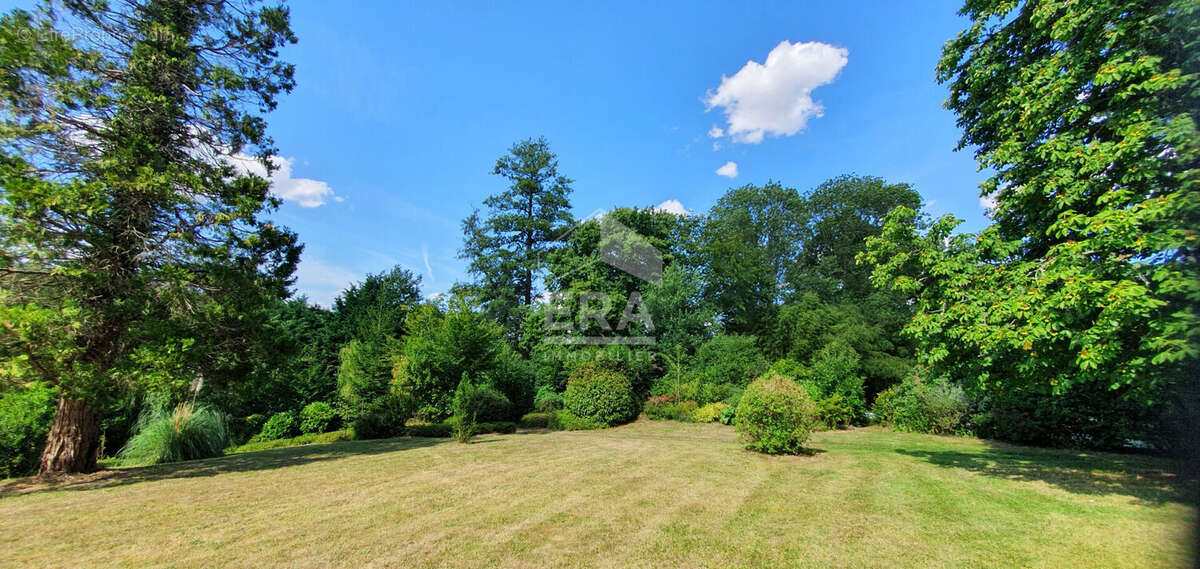 Maison à SAINT-CHERON