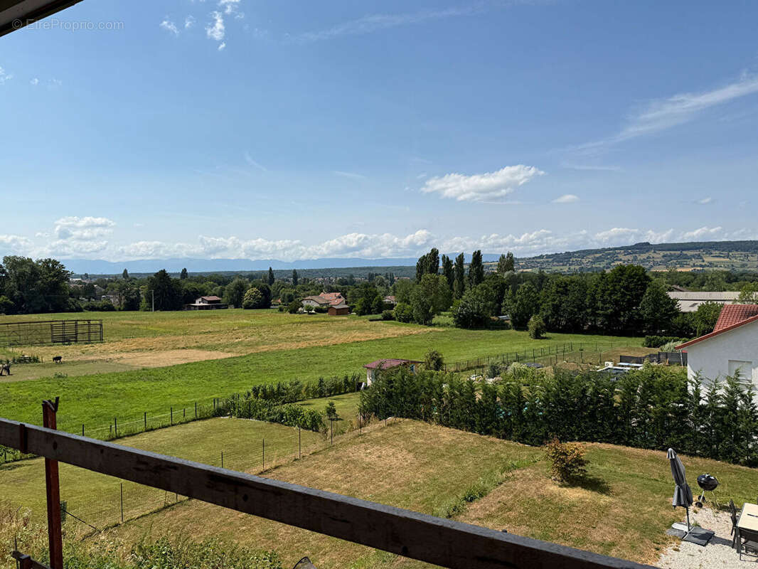 Appartement à BRENTHONNE