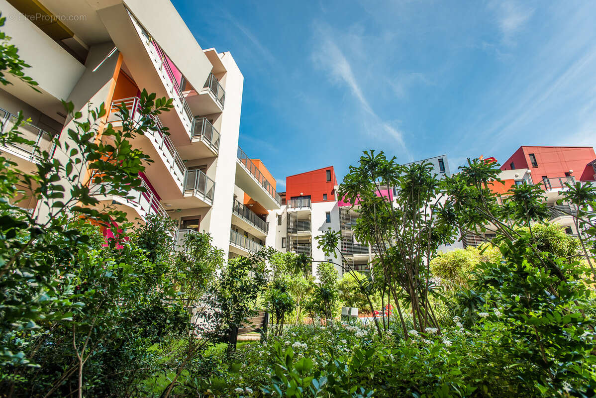 Commerce à SAINT-PIERRE