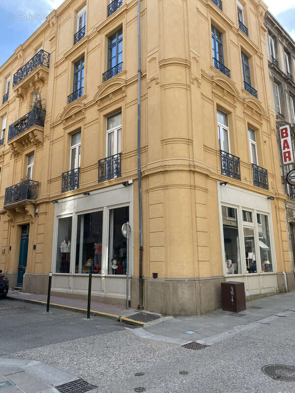 Commerce à CARCASSONNE