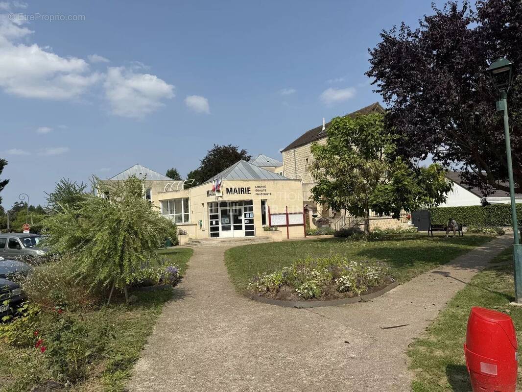 Terrain à BUTRY-SUR-OISE