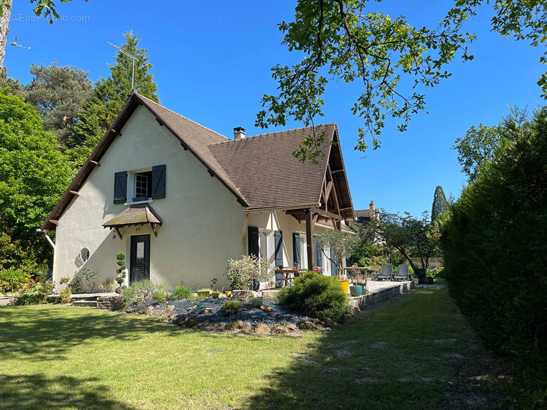 Maison à MILLY-LA-FORET