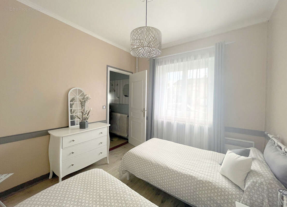 Maison à COULOUNIEIX-CHAMIERS