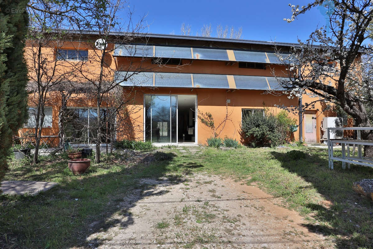 Maison à ROUSSILLON