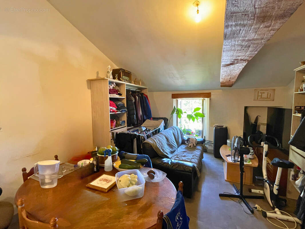 Appartement à CHATEAUBERNARD