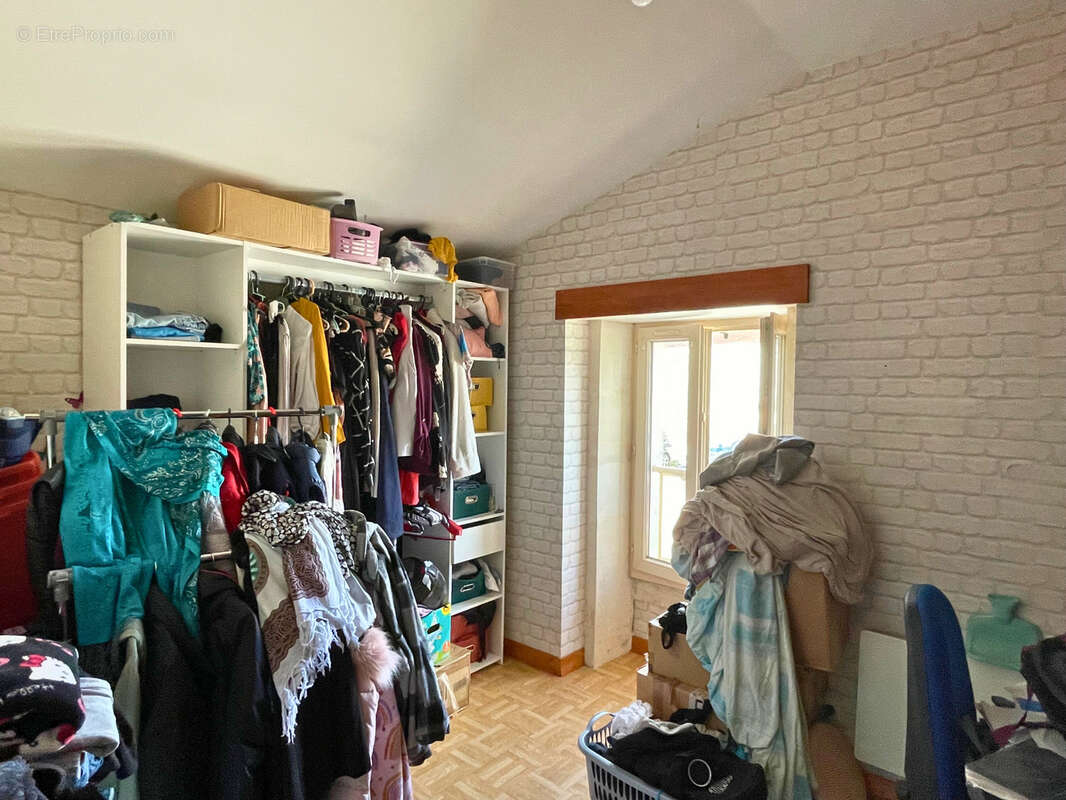 Appartement à CHATEAUBERNARD