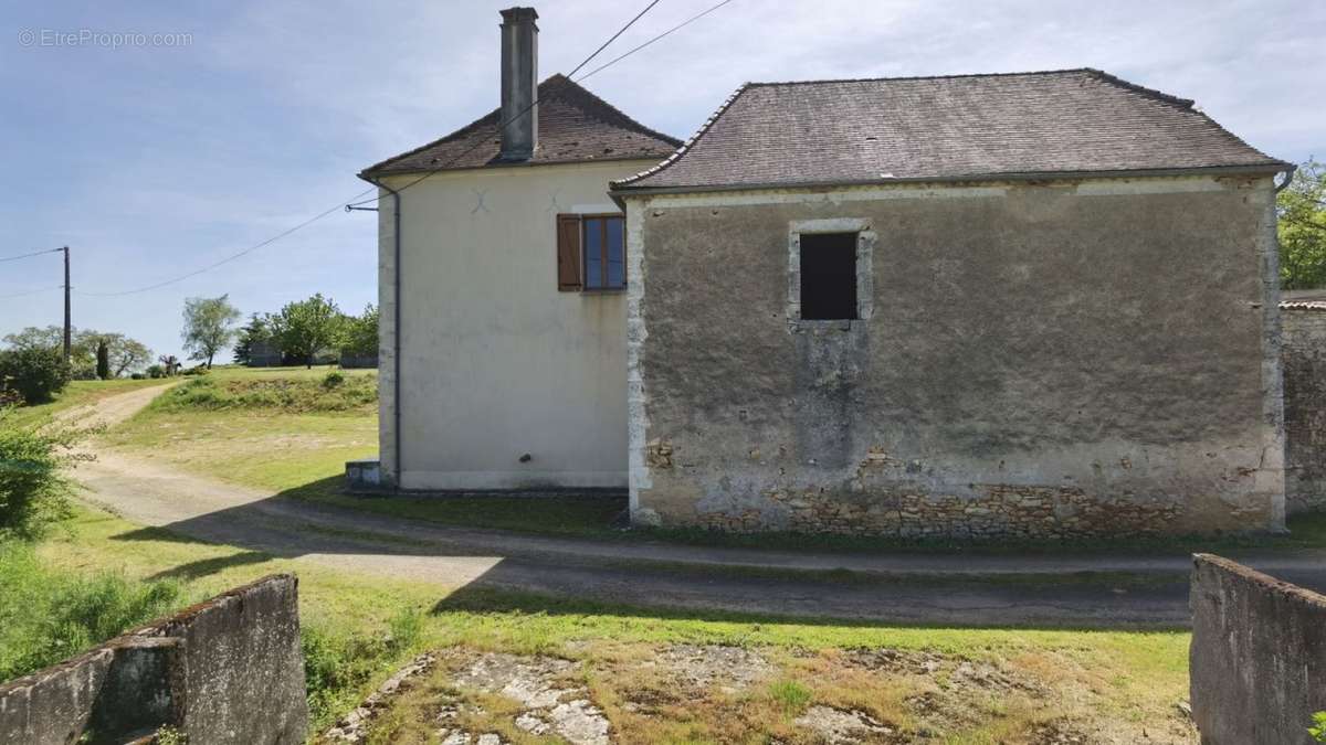 Grange1 - Maison à THIVIERS