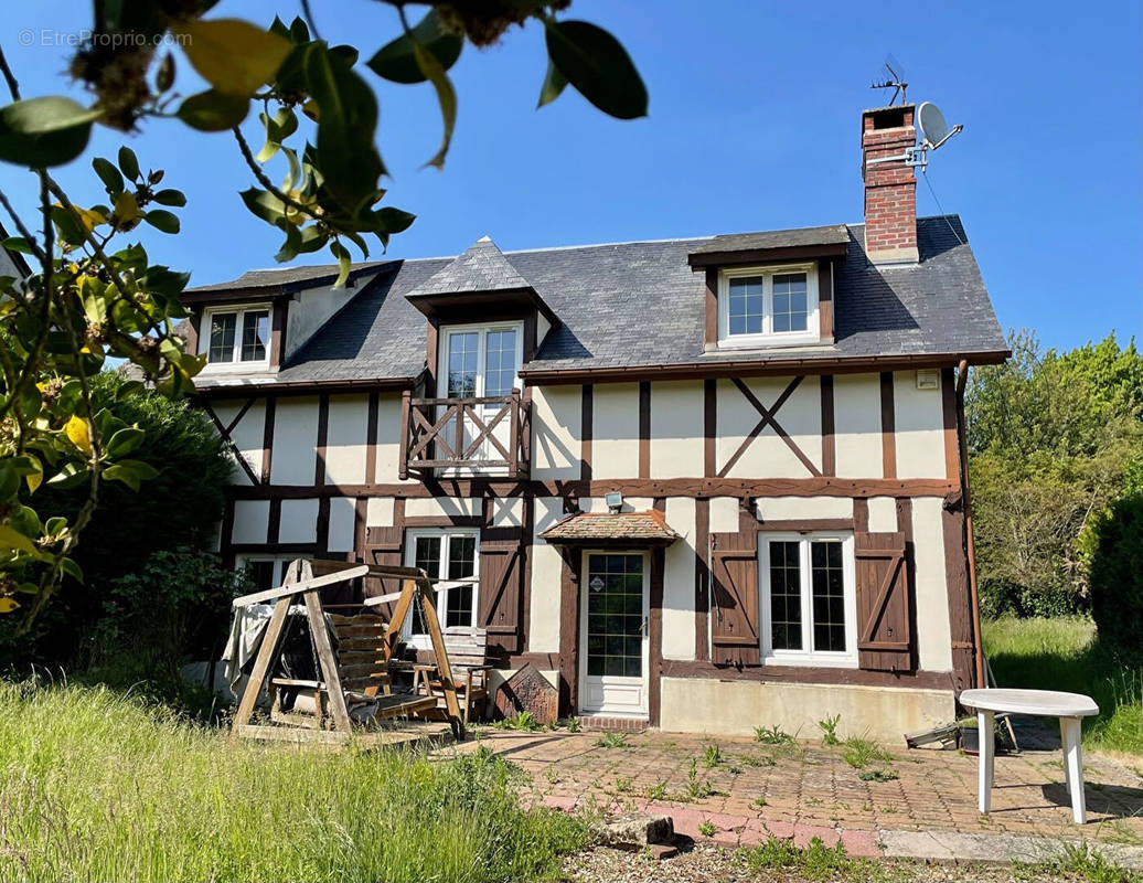 Maison à LES THILLIERS-EN-VEXIN