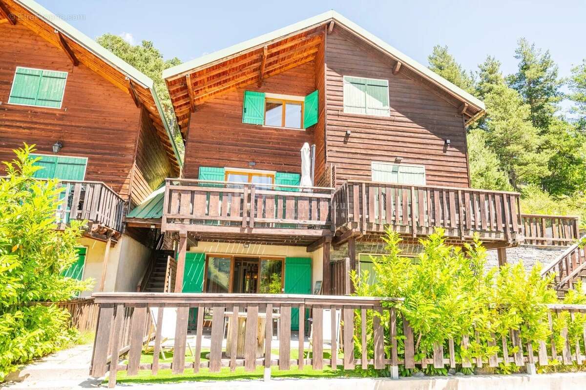 Maison à SAINT-ETIENNE-DE-TINEE