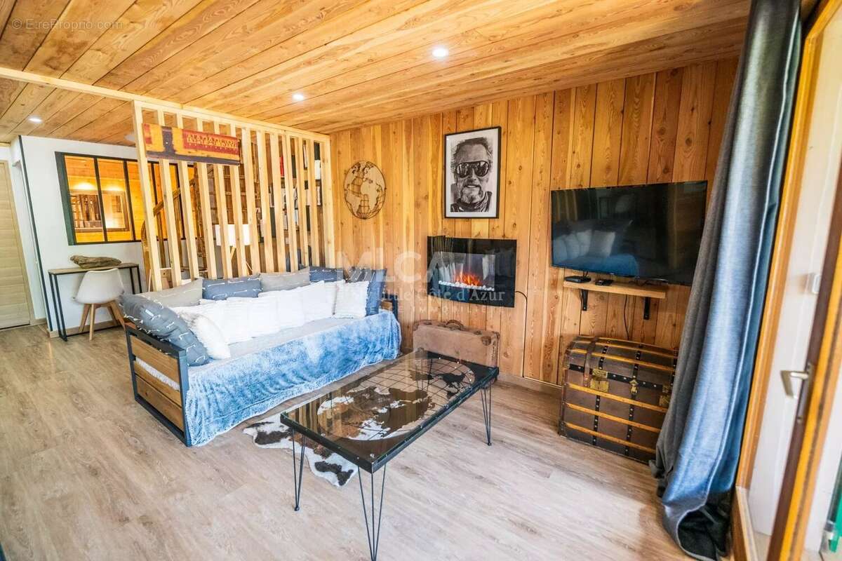 Maison à SAINT-ETIENNE-DE-TINEE