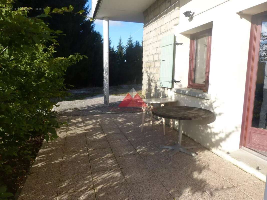 Appartement à PREMANON