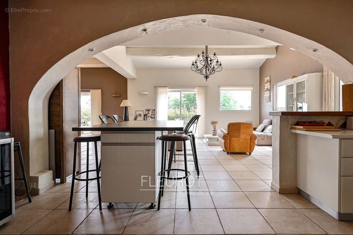 Maison à LA CADIERE-D'AZUR