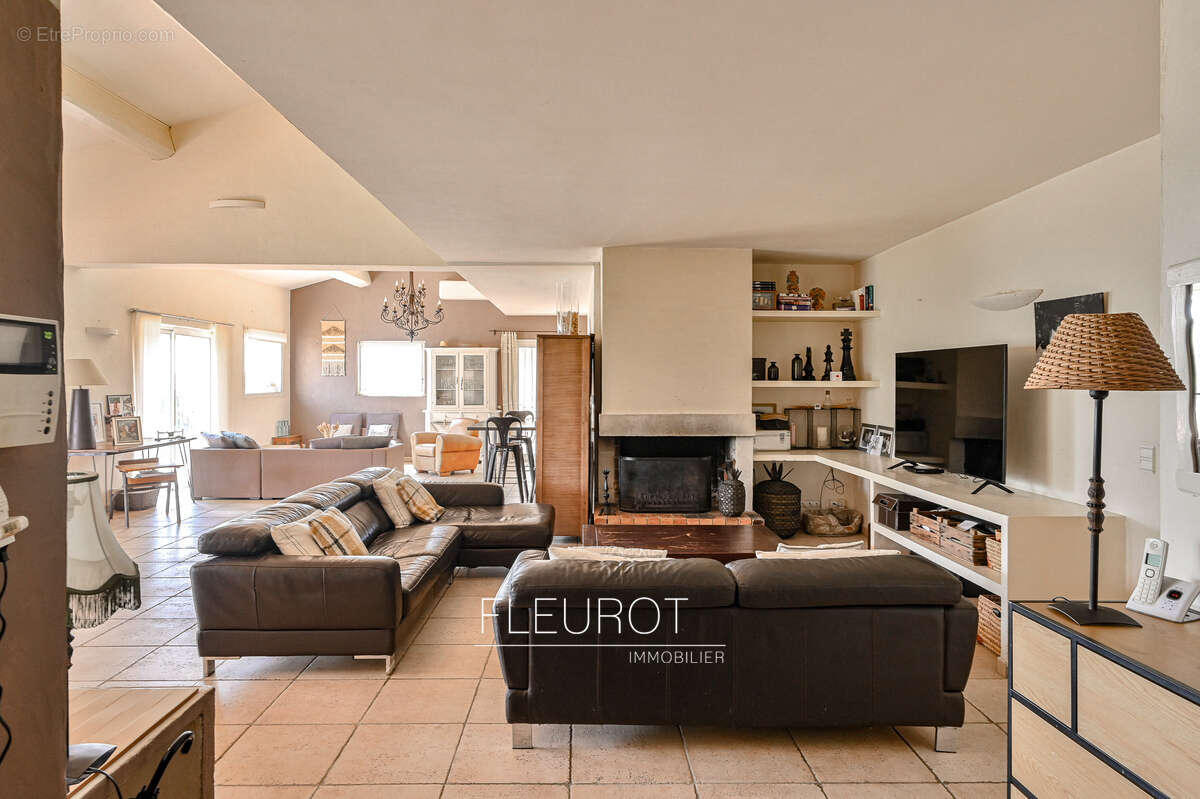 Maison à LA CADIERE-D'AZUR