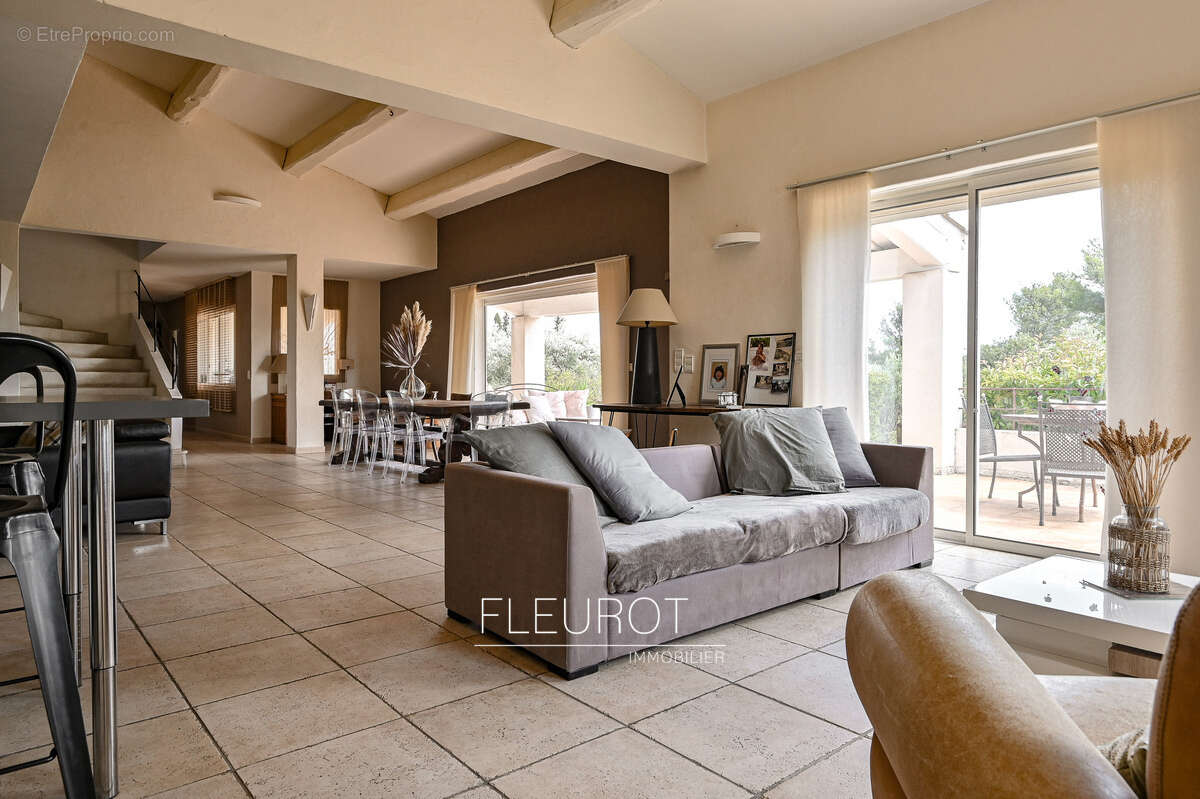 Maison à LA CADIERE-D'AZUR