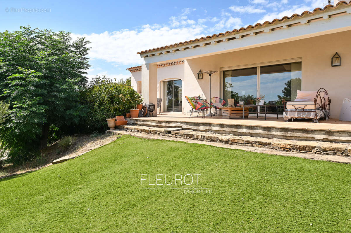 Maison à LA CADIERE-D'AZUR