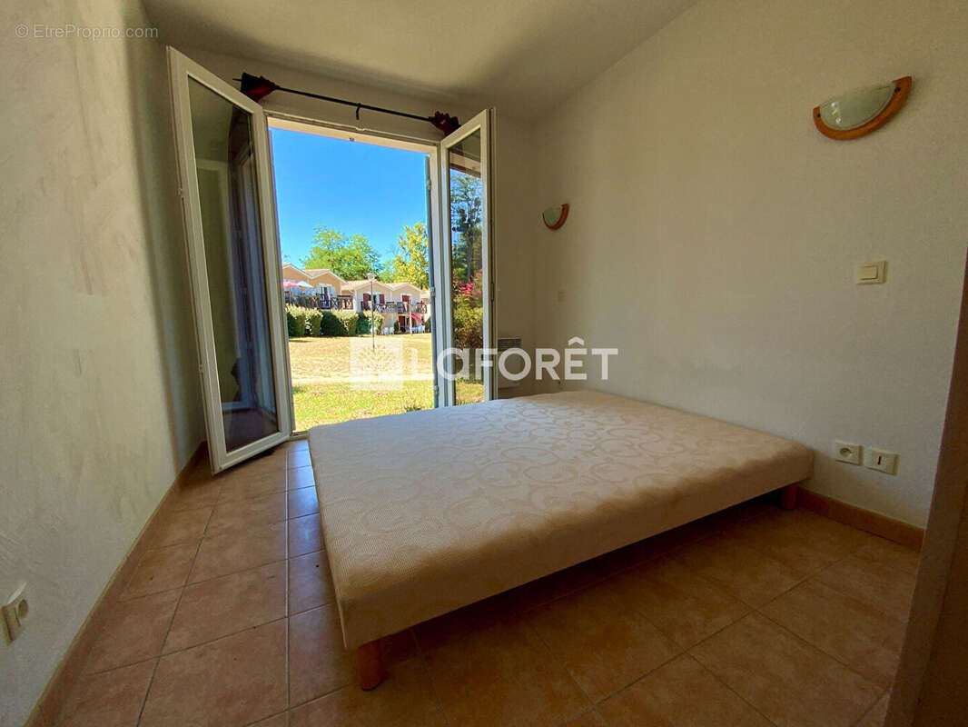 Appartement à BARBASTE