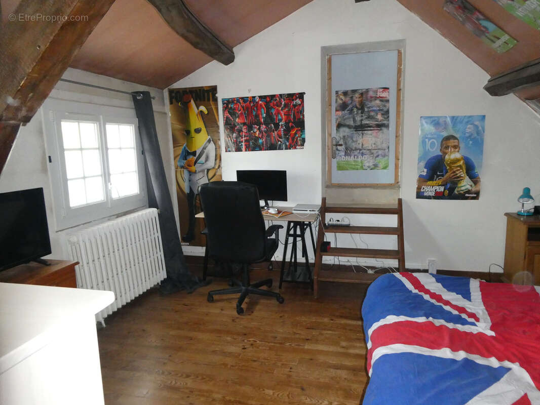 Maison à LE GUE-DE-LA-CHAINE