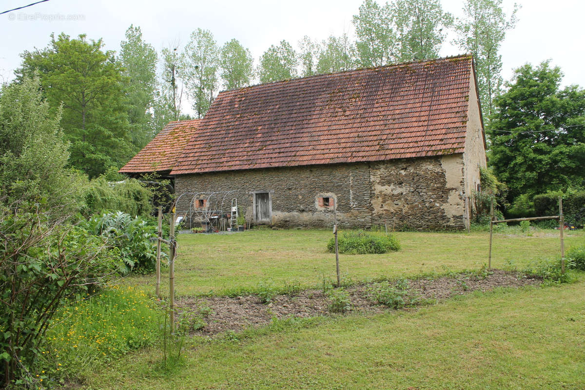 Maison à PERASSAY