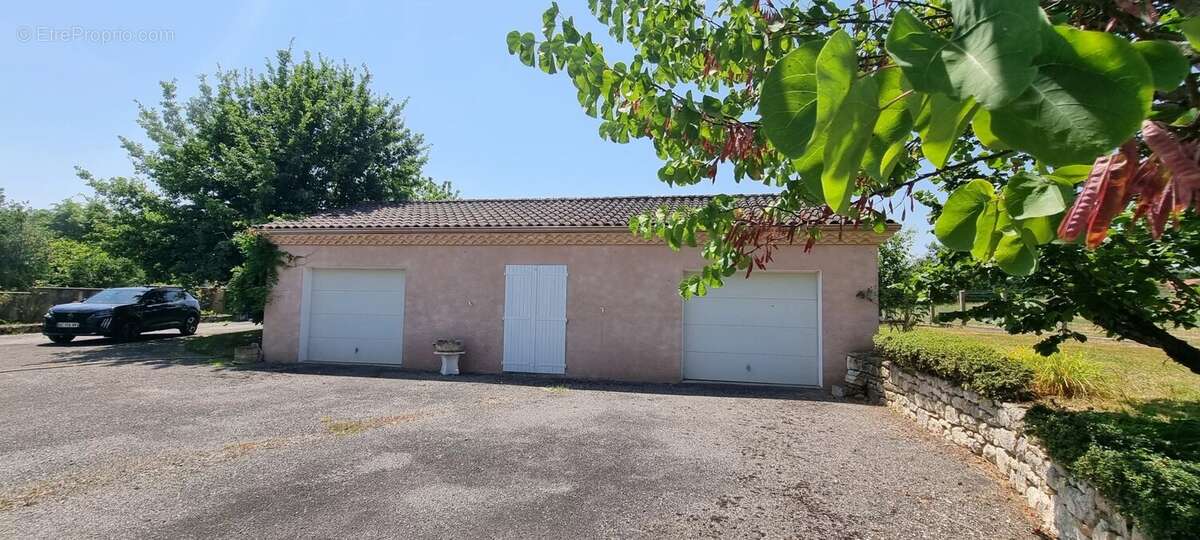 Maison à SAINT-PIERRE-D&#039;EYRAUD