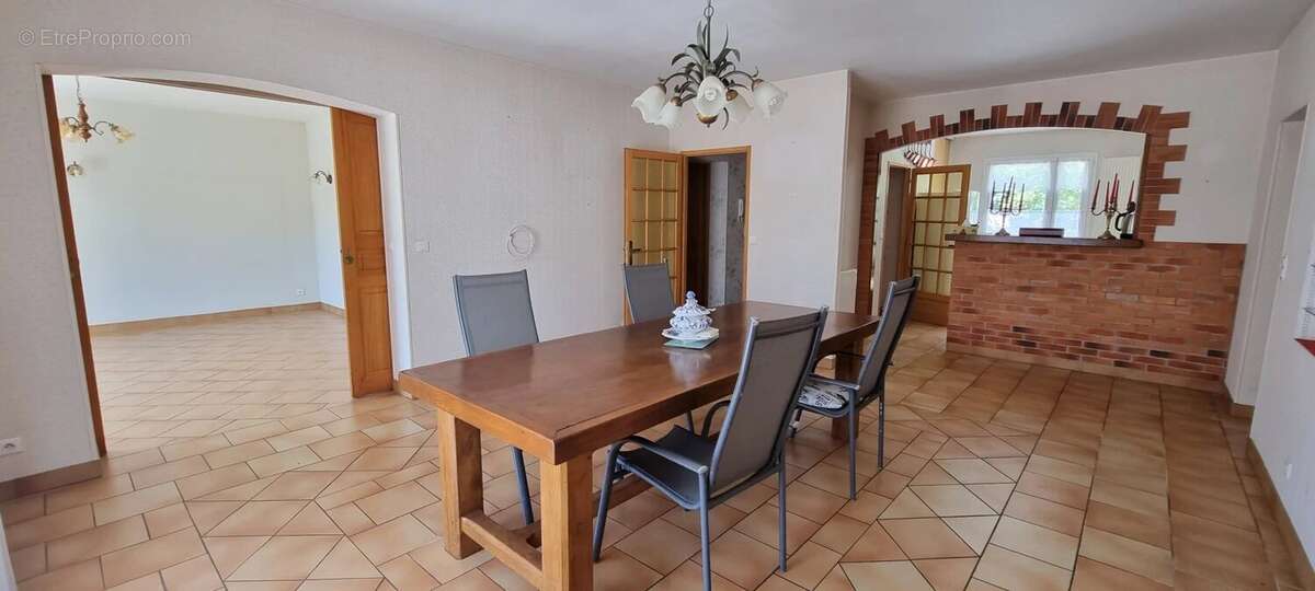 Maison à SAINT-PIERRE-D&#039;EYRAUD