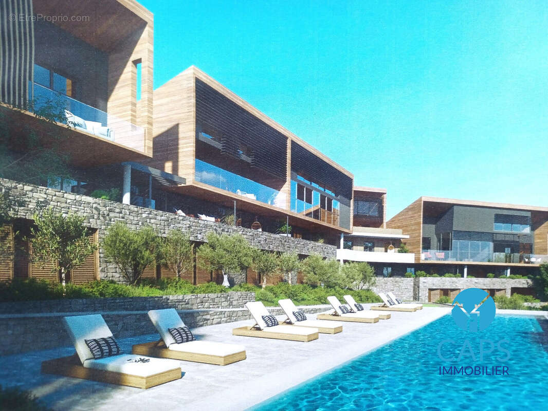 Appartement à CHATEAUNEUF-GRASSE