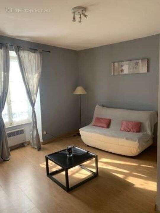 Maison à SAINT-GERMAIN-DE-CALBERTE