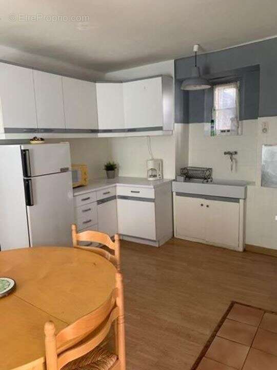 Maison à SAINT-GERMAIN-DE-CALBERTE