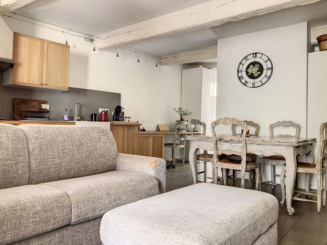 Appartement à ANNOT