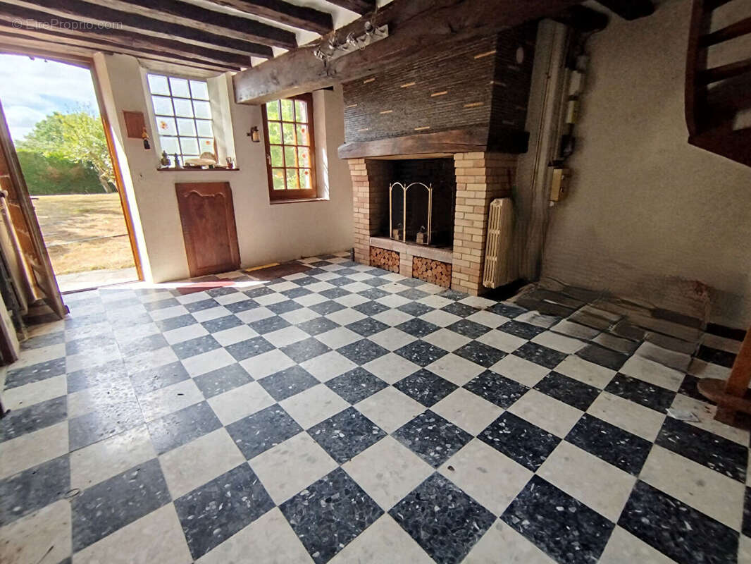 Maison à SAINT-AGIL