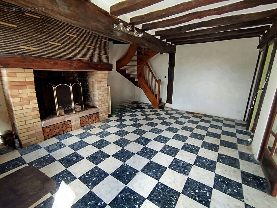 Maison à SAINT-AGIL