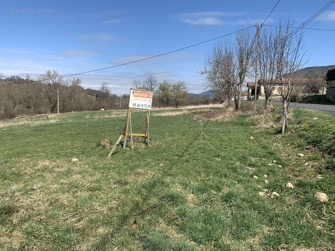 Terrain à MALREVERS