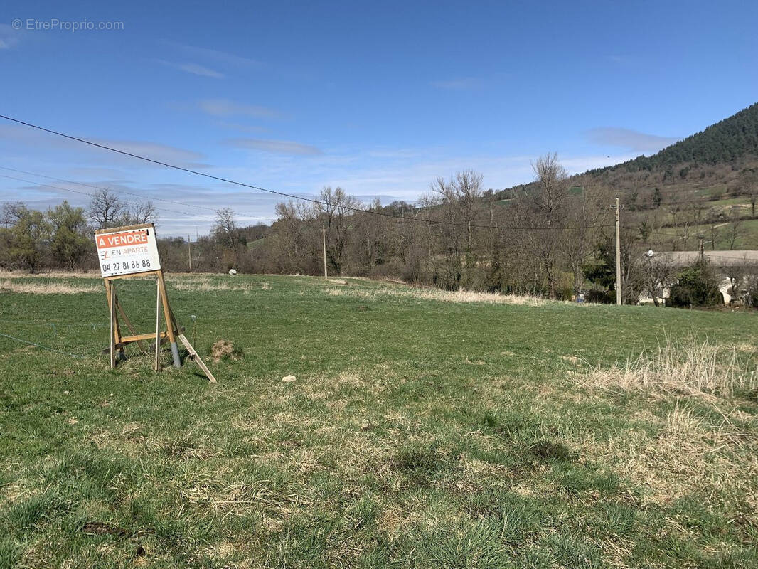 Terrain à MALREVERS
