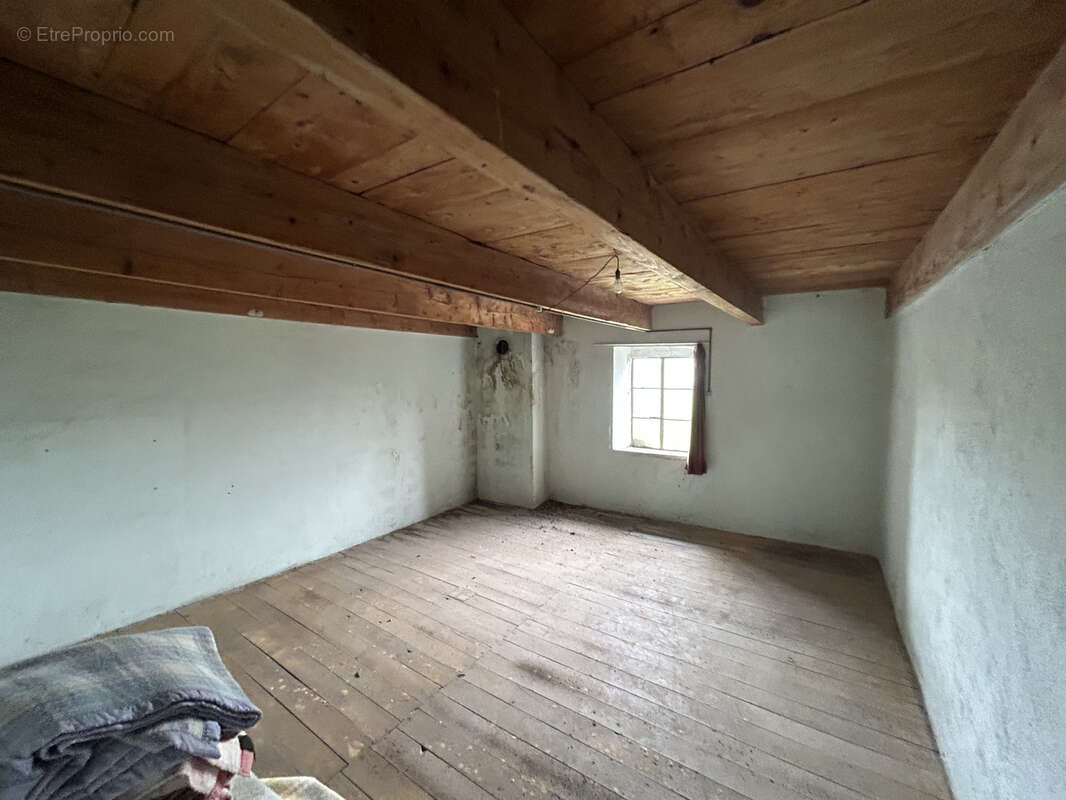 Appartement à CHAUDEYROLLES