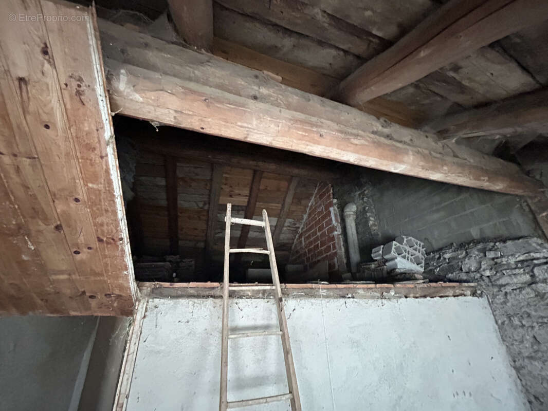 Appartement à CHAUDEYROLLES